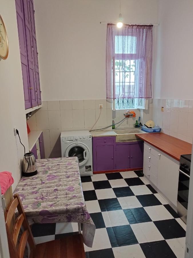 Комната Pilika 4Room With Shared Bath Athènes Extérieur photo
